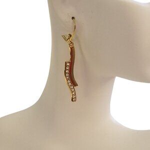 ❤️ NWT T Tahari Bar Crystal Pierced Earrings New with Tags